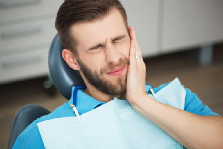 Signs That Indicate Your Tooth Infection Has Spread